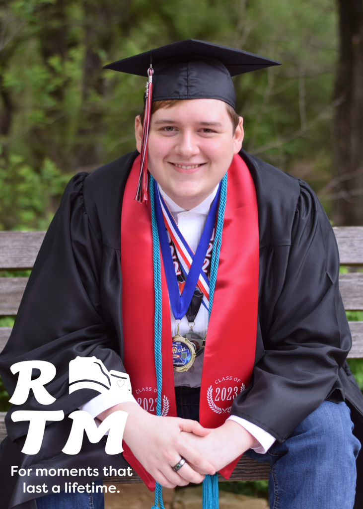 senior pictures-Arlington, Texas-graduation photos- Martin High -School-cap and gown photos
